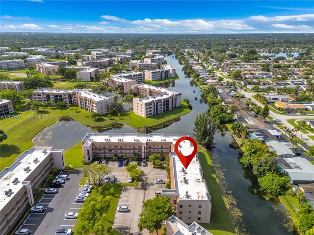 10442 Sunrise Lakes Boulevard 312, Sunrise, FL 33322