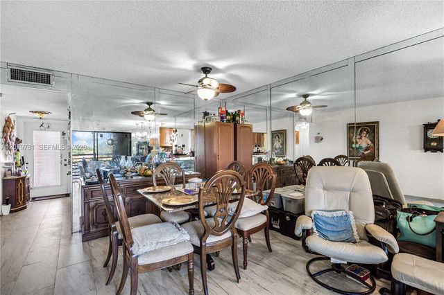 10442 Sunrise Lakes Boulevard 312, Sunrise, FL 33322