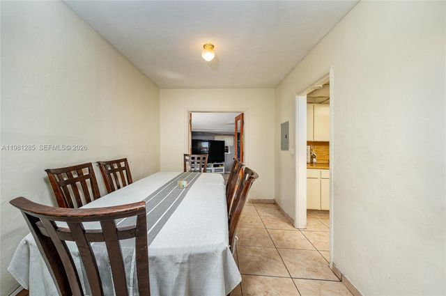 2610 NW 33rd St 2610-2612, Miami, FL 33142