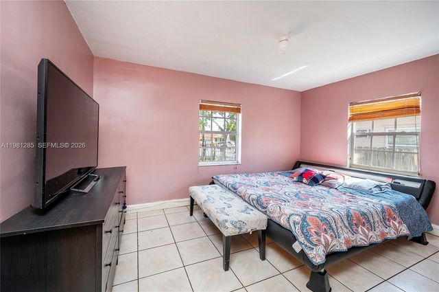 2610 NW 33rd St 2610-2612, Miami, FL 33142