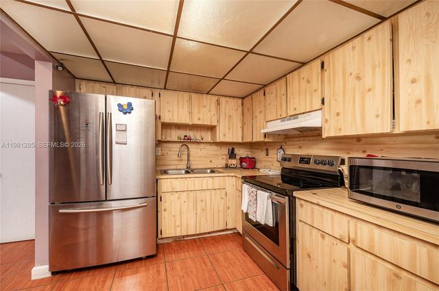 2610 NW 33rd St 2610-2612, Miami, FL 33142