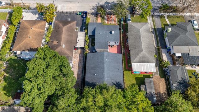 2610 NW 33rd St 2610-2612, Miami, FL 33142