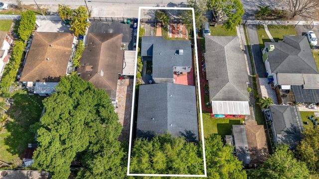 2610 NW 33rd St 2610-2612, Miami, FL 33142