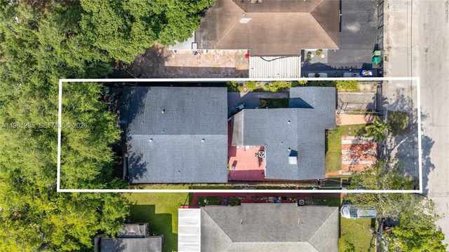 2610 NW 33rd St 2610-2612, Miami, FL 33142