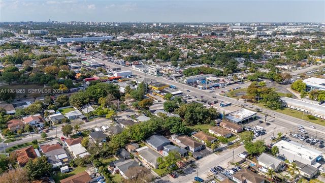 2610 NW 33rd St 2610-2612, Miami, FL 33142