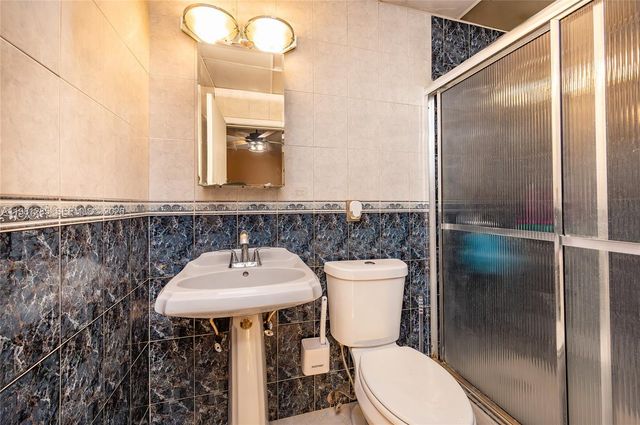 2610 NW 33rd St 2610-2612, Miami, FL 33142