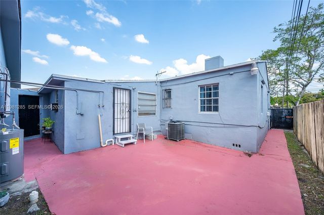 2610 NW 33rd St 2610-2612, Miami, FL 33142