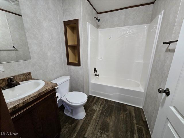 12860 Mayfield Road, Chardon, OH 44024