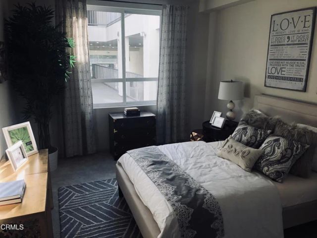 300 W 9th Street, Oxnard, CA 93030