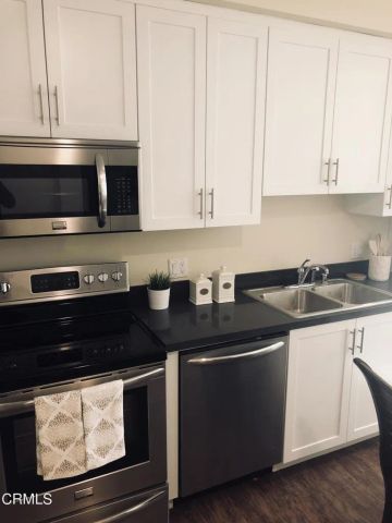 300 W 9th Street, Oxnard, CA 93030