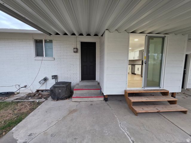 1606 W 1960 N, Layton, UT 84041