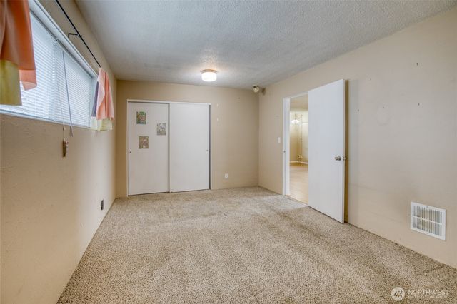 432 Eklund Avenue, Hoquiam, WA 98550