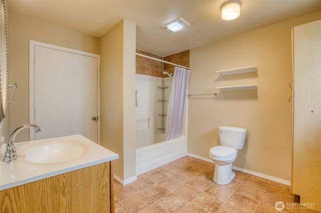 432 Eklund Avenue, Hoquiam, WA 98550