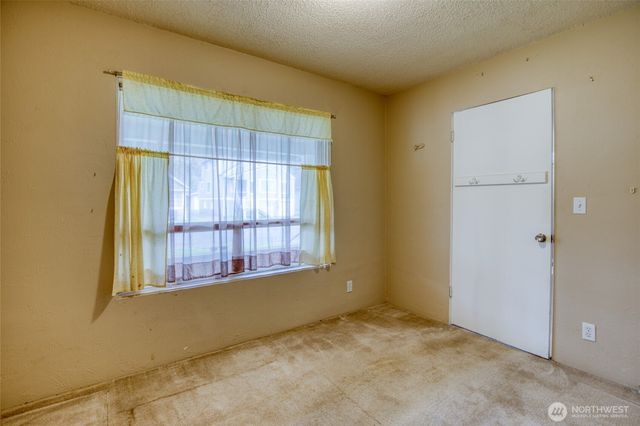 432 Eklund Avenue, Hoquiam, WA 98550