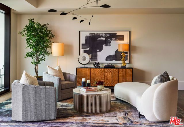 8420 W Sunset Boulevard 604, West Hollywood, CA 90069