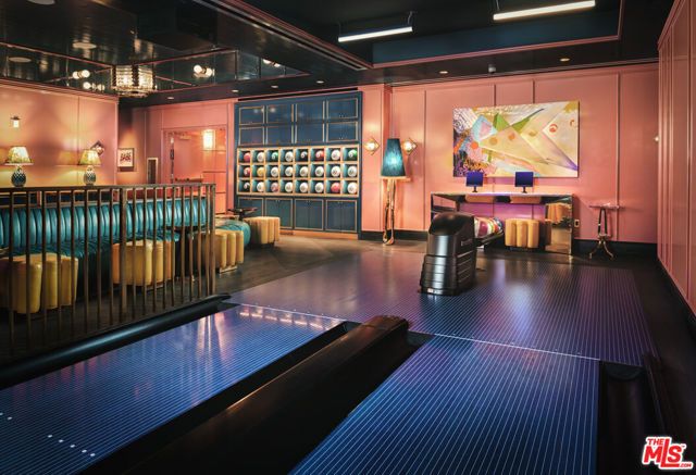 8420 W Sunset Boulevard 604, West Hollywood, CA 90069