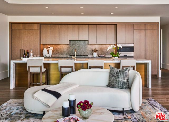 8420 W Sunset Boulevard 604, West Hollywood, CA 90069