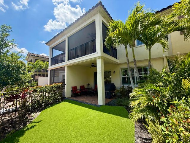 168 Crape Myrtle Lane, Wellington, FL 33414