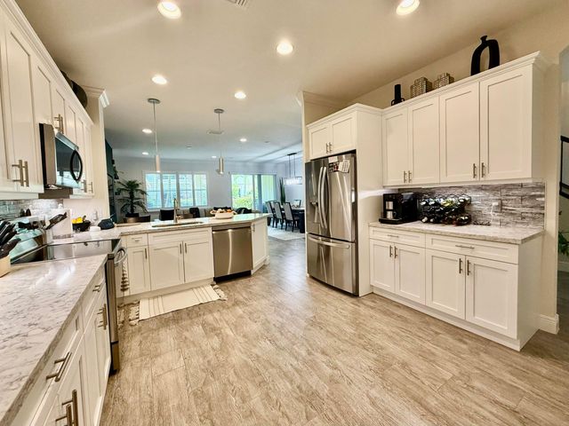 168 Crape Myrtle Lane, Wellington, FL 33414