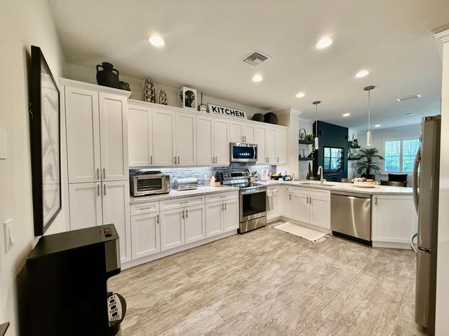 168 Crape Myrtle Lane, Wellington, FL 33414