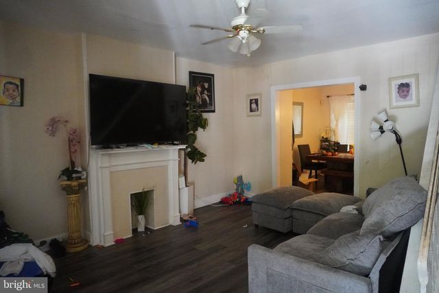 1967 W LAVEER ST, Philadelphia, PA 19141