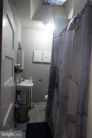 1967 W LAVEER ST, Philadelphia, PA 19141