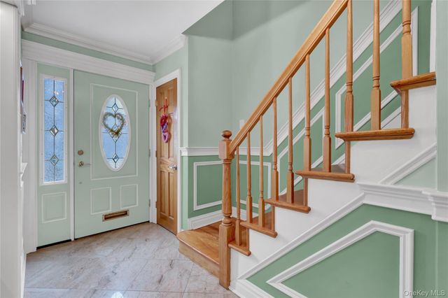 122 Laurel Drive, New Hyde Park, NY 11040