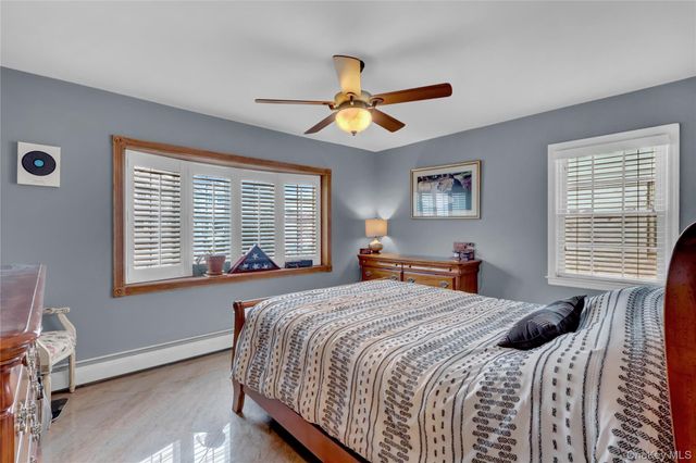 122 Laurel Drive, New Hyde Park, NY 11040