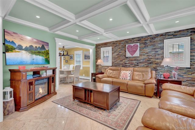 122 Laurel Drive, New Hyde Park, NY 11040