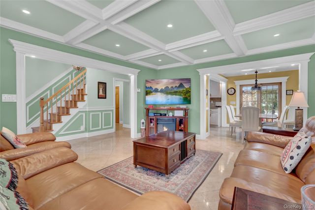 122 Laurel Drive, New Hyde Park, NY 11040