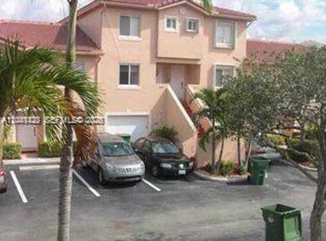 246 Riviera Cir 246, Weston, FL 33326