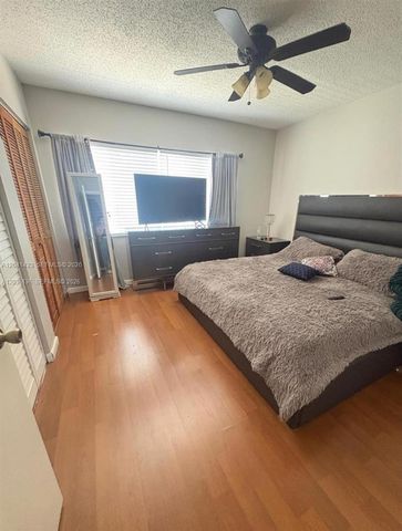 246 Riviera Cir 246, Weston, FL 33326