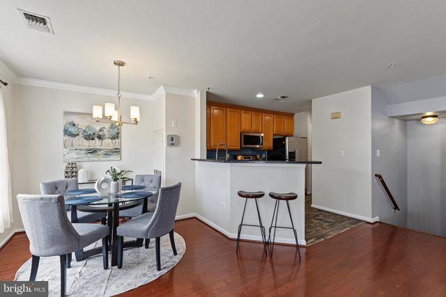 12821 FAIR BRIAR LN, Fairfax, VA 22033