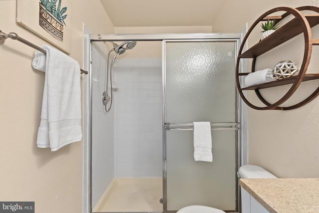 12821 FAIR BRIAR LN, Fairfax, VA 22033