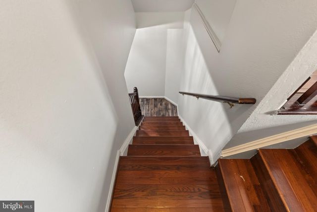 12821 FAIR BRIAR LN, Fairfax, VA 22033