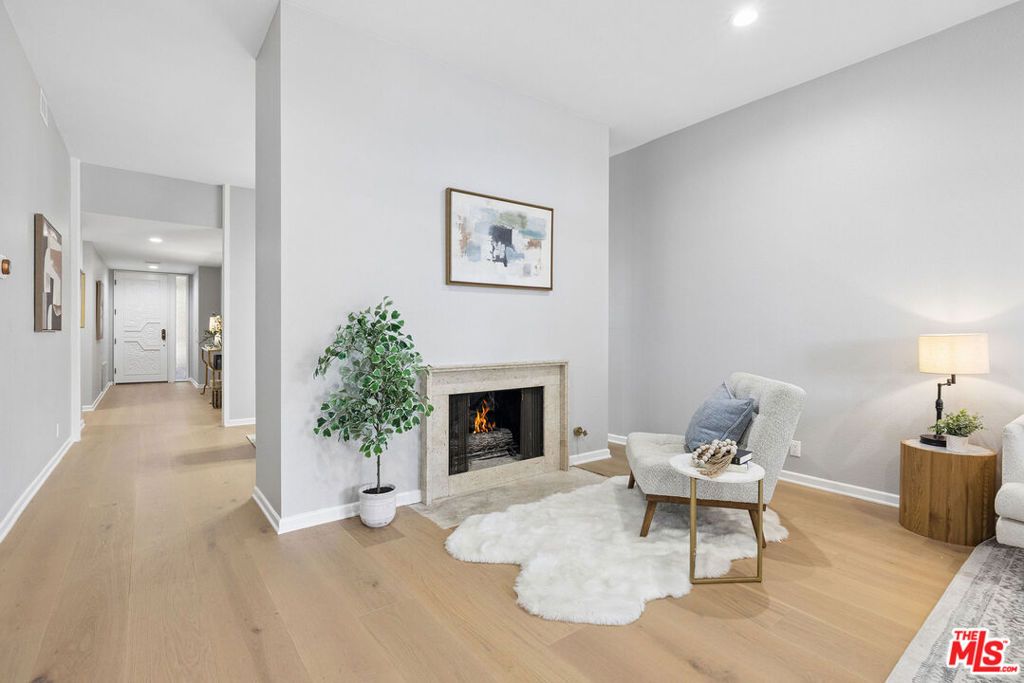 141 S Linden Drive 104, Beverly Hills, CA 90212 — photo 5