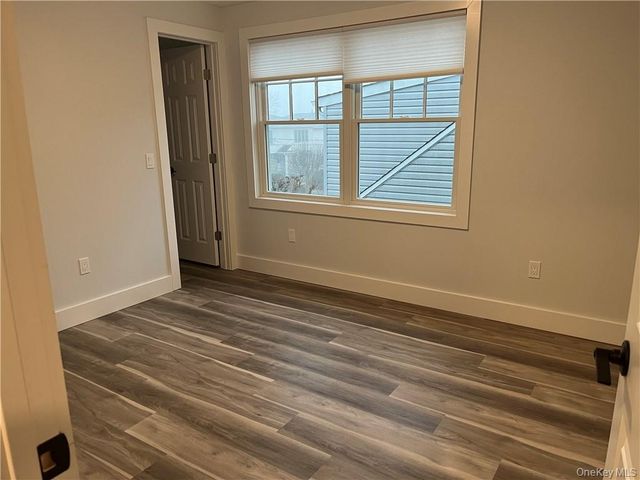 195 Park Avenue D, West Harrison, NY 10604