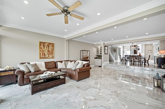 50 SEMINOLE LANDING Road, Atlantic Beach, FL 32233