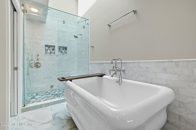 50 SEMINOLE LANDING Road, Atlantic Beach, FL 32233