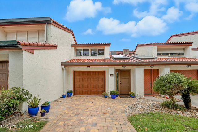 50 SEMINOLE LANDING Road, Atlantic Beach, FL 32233