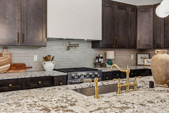 90 Rome Lane, Corrales, NM 87048