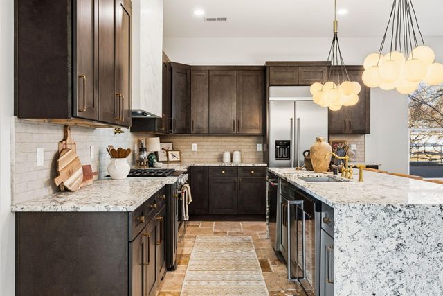 90 Rome Lane, Corrales, NM 87048