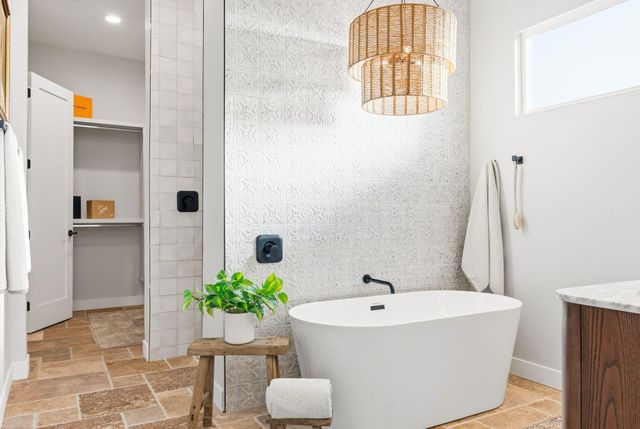 90 Rome Lane, Corrales, NM 87048