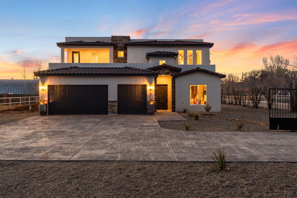 90 Rome Lane, Corrales, NM 87048