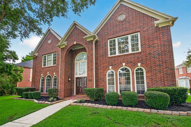 4907 Keneshaw Street, Sugar Land, TX 77479