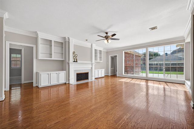 4907 Keneshaw Street, Sugar Land, TX 77479