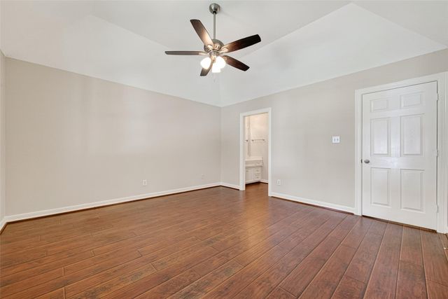 4907 Keneshaw Street, Sugar Land, TX 77479