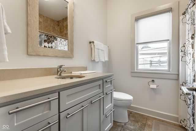 224 E 10th Street, Indianapolis, IN 46202