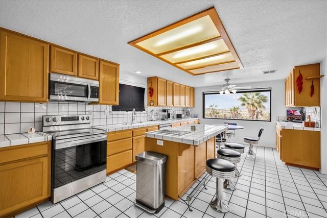 75775 Joe Davis Drive, 29 Palms, CA 92277