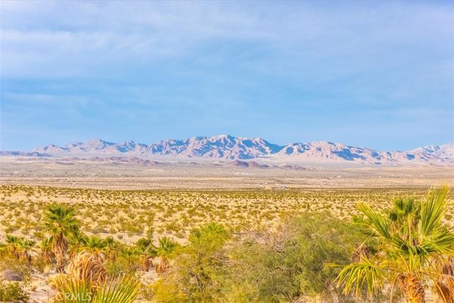 75775 Joe Davis Drive, 29 Palms, CA 92277
